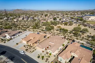 17864 W Lavender Ln, Goodyear, AZ 85338 - Photo 3