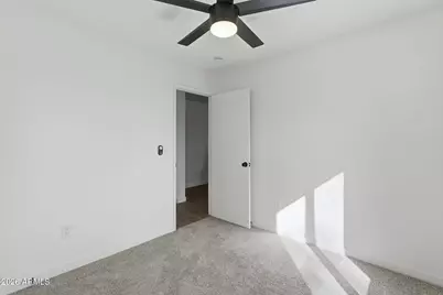 624 N Dustin Lane, Chandler, AZ 85226 - Photo 17