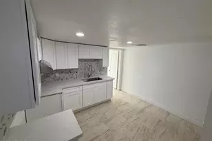 3542 E Earll Dr, Phoenix, AZ 85018 - Photo 31