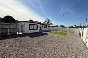 3542 E Earll Dr, Phoenix, AZ 85018 - Photo 7