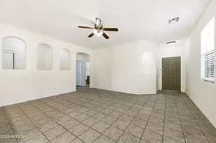 44212 W Cydnee Dr, Maricopa, AZ 85138 - Photo 5