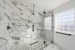 916 E Harwell Rd, Phoenix, AZ 85042 - Photo 11