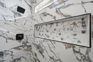 916 E Harwell Rd, Phoenix, AZ 85042 - Photo 37