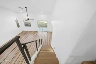 916 E Harwell Rd, Phoenix, AZ 85042 - Photo 23