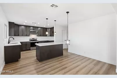 916 E Harwell Road, Phoenix, AZ 85042 - Photo 11