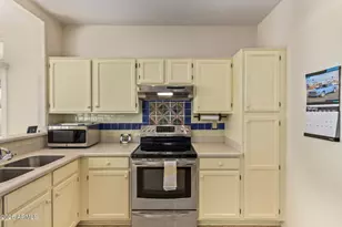 19936 N Greenview Dr, Sun City West, AZ 85375 - Photo 9