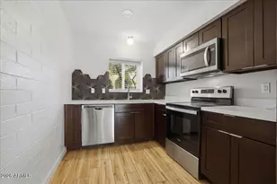 813 E Marlette Ave, Phoenix, AZ 85014 - Photo 25