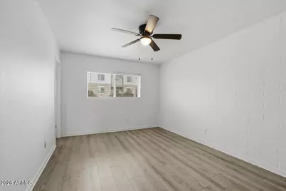 813 E Marlette Avenue, Phoenix, AZ 85014 - Photo 9