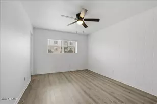 813 E Marlette Ave, Phoenix, AZ 85014 - Photo 9