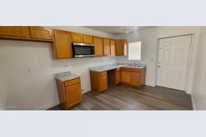 2602 E Southgate Avenue #1, Phoenix, AZ 85040 - Photo 3