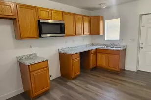 2602 E Southgate Ave, Phoenix, AZ 85040 - Photo 3