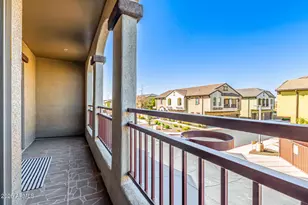 2725 E Mine Creek Rd, Phoenix, AZ 85024 - Photo 23