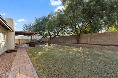 19236 N 14th Drive, Phoenix, AZ 85027 - Photo 17
