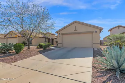915 W Desert Seasons Drive, San Tan Valley, AZ 85143 - Photo 3
