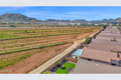 915 W Desert Seasons Drive, San Tan Valley, AZ 85143 - Photo 35