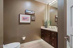 6166 N Scottsdale Rd, Paradise Valley, AZ 85253 - Photo 21