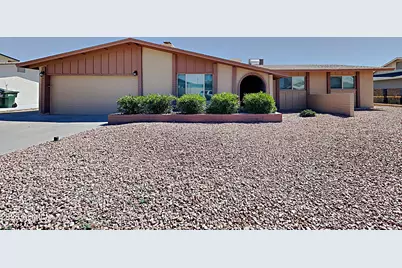4569 W Shaw Butte Drive, Glendale, AZ 85304 - Photo 1