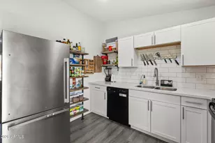 3120 N 67th Ln, Phoenix, AZ 85033 - Photo 17