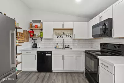 3120 N 67th Lane #28, Phoenix, AZ 85033 - Photo 3