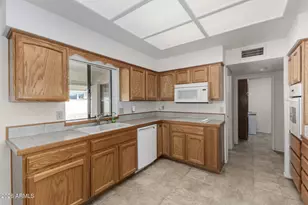 7704 E Navarro Ave, Mesa, AZ 85209 - Photo 17