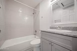 2121 W Adams St, Phoenix, AZ 85009 - Photo 15