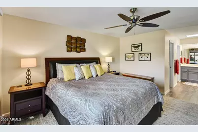 9808 W Kerry Lane, Peoria, AZ 85382 - Photo 9