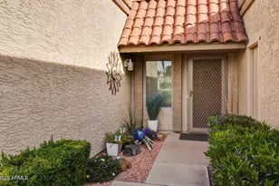 9808 W Kerry Ln, Peoria, AZ 85382 - Photo 3