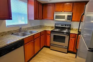 3434 W Danbury Dr, Phoenix, AZ 85053 - Photo 5