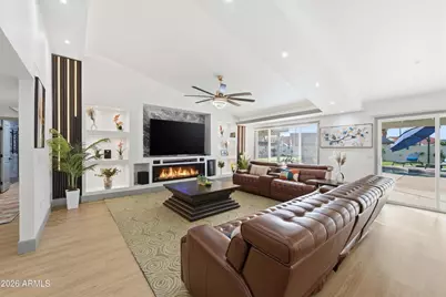 8043 W Tuckey Lane, Glendale, AZ 85303 - Photo 11