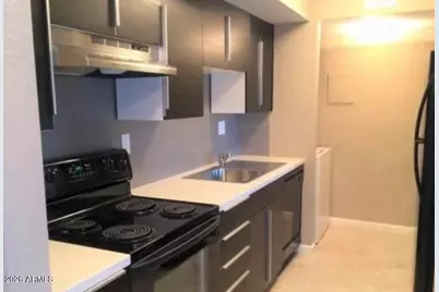 6118 W Morten Avenue, Glendale, AZ 85301 - Photo 3