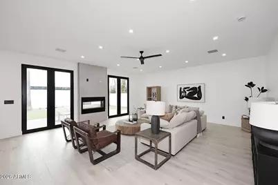 3106 N Valencia Lane, Phoenix, AZ 85018 - Photo 11