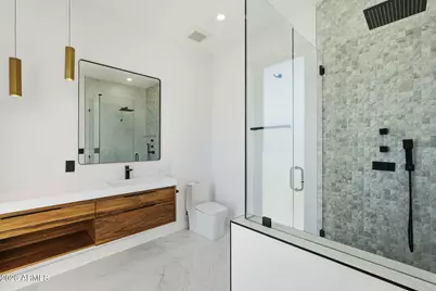 3106 N Valencia Lane, Phoenix, AZ 85018 - Photo 35