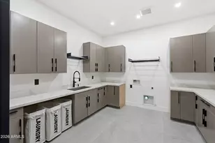 3106 N Valencia Ln, Phoenix, AZ 85018 - Photo 29