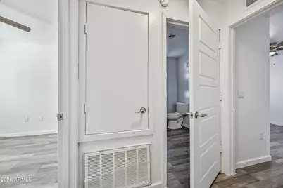 3065 N 67th Avenue #137, Phoenix, AZ 85033 - Photo 15