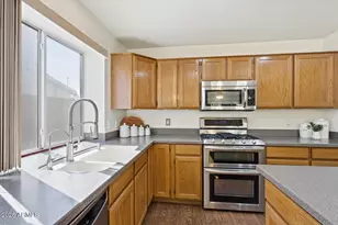 20413 N 97th Ave, Peoria, AZ 85382 - Photo 11