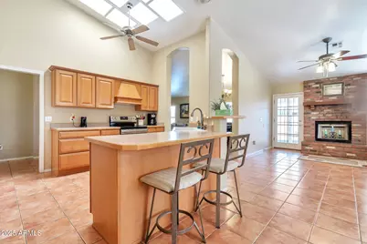 6102 W Shangri La Road, Glendale, AZ 85304 - Photo 13