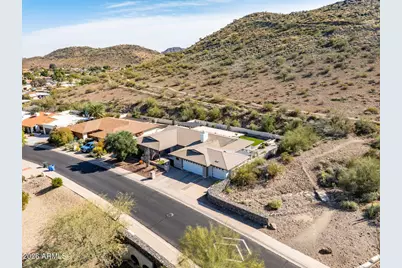 221 W Sweetwater Avenue, Phoenix, AZ 85029 - Photo 39