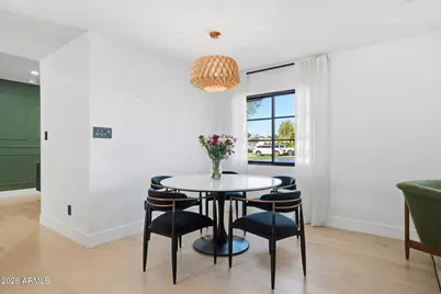 3901 E Weldon Avenue, Phoenix, AZ 85018 - Photo 11