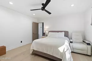 3901 E Weldon Ave, Phoenix, AZ 85018 - Photo 15