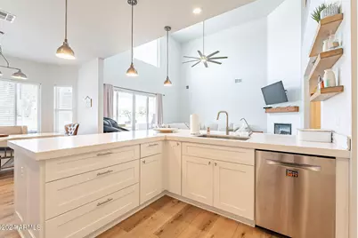 15908 E Vaughn Avenue, Gilbert, AZ 85234 - Photo 19