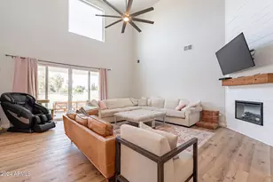 15908 E Vaughn Ave, Gilbert, AZ 85234 - Photo 27