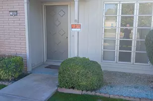 9905 W Hawthorn Dr, Sun City, AZ 85351 - Photo 3