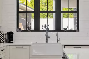 6736 E Monterosa St, Scottsdale, AZ 85251 - Photo 13