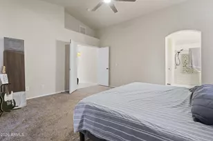 2412 E Rosemonte Dr, Phoenix, AZ 85050 - Photo 19