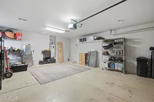 2412 E Rosemonte Dr, Phoenix, AZ 85050 - Photo 25