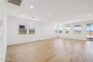 7938 W Griswold Rd, Peoria, AZ 85345 - Photo 11