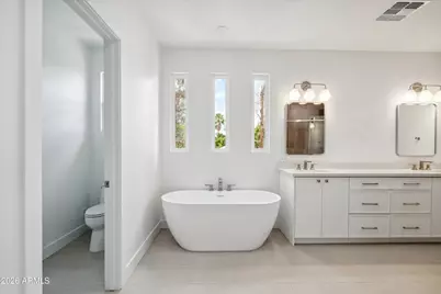 5537 E Earll Drive, Phoenix, AZ 85018 - Photo 23