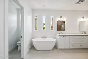 5537 E Earll Dr, Phoenix, AZ 85018 - Photo 23