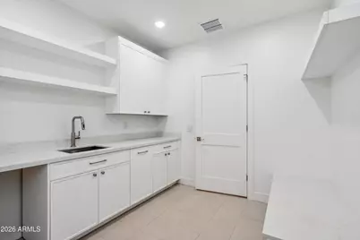 5537 E Earll Drive, Phoenix, AZ 85018 - Photo 17