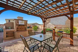 273 W Hawthorne Dr, Casa Grande, AZ 85122 - Photo 1